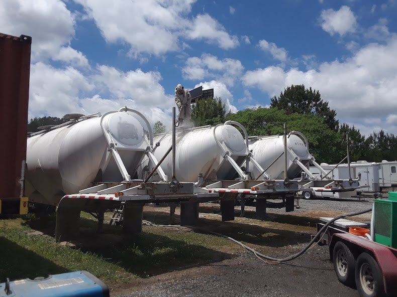 Cleaning cement tanker 2 exterior. Georgia